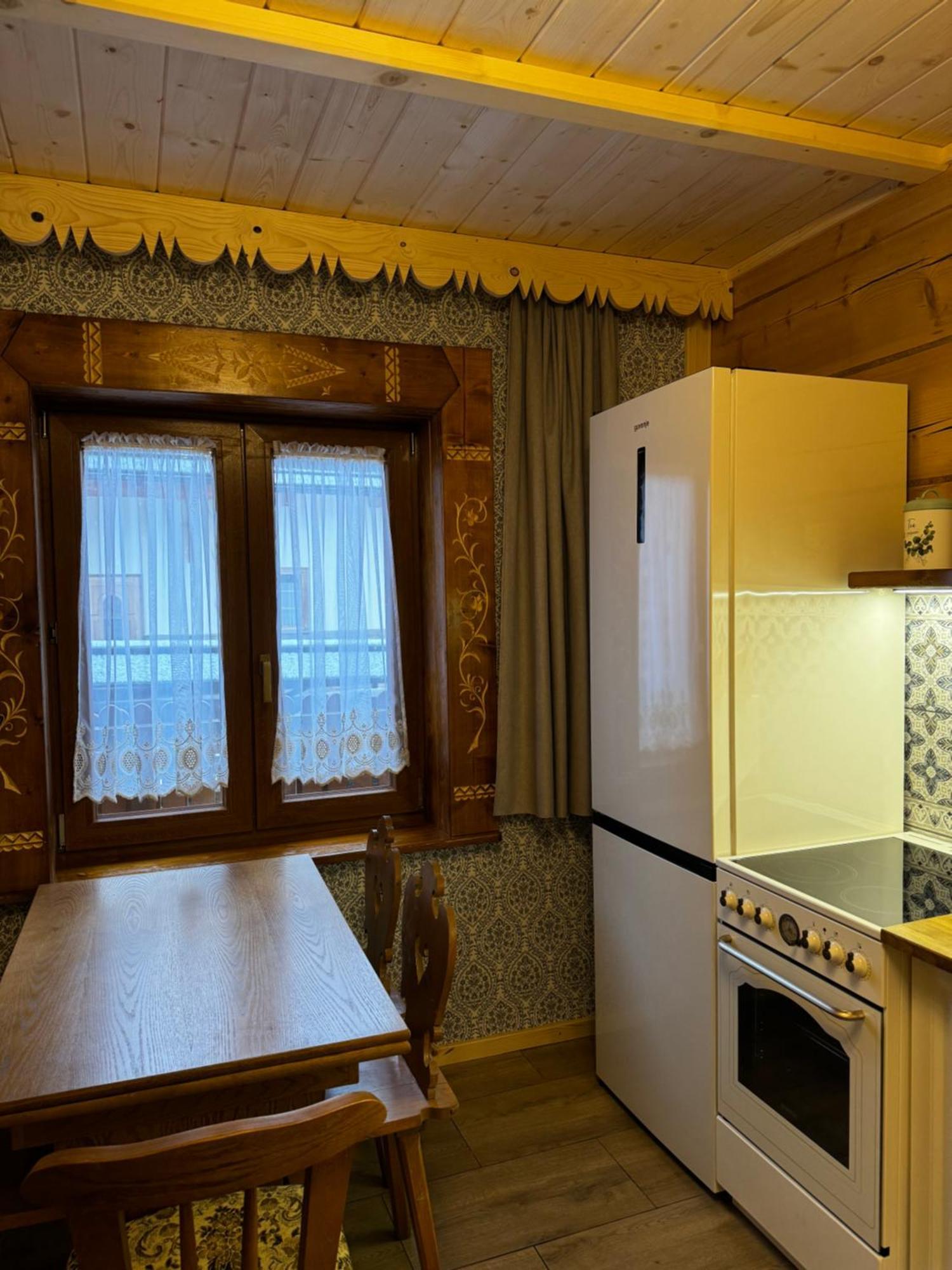 Pokoje I Apartamenty Regionalny Styl Ul Bachledy 20 Zakopane Exterior photo